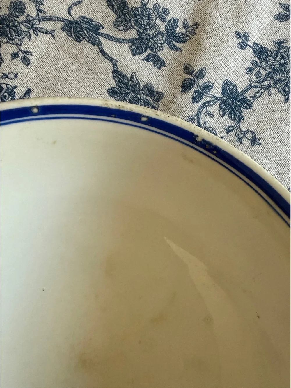 Antique Vanderbilt Hotel serving bowl 7.5”